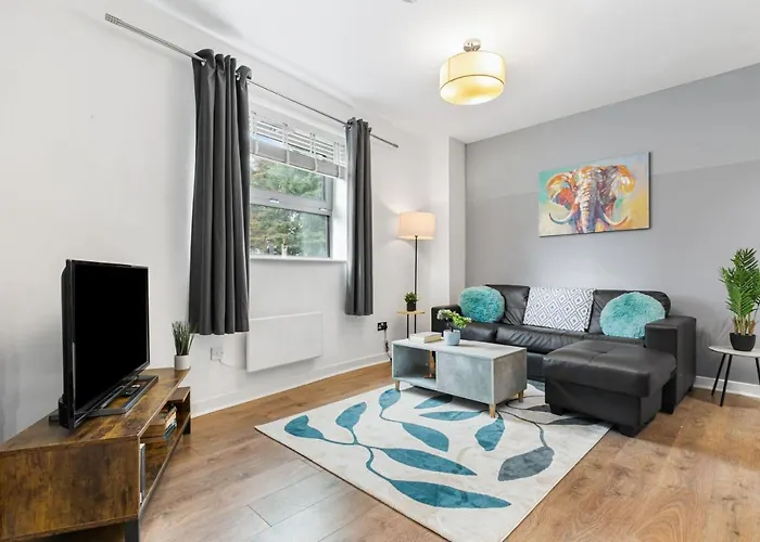 Spacious 1 Bedroom Apartment In Central Woking