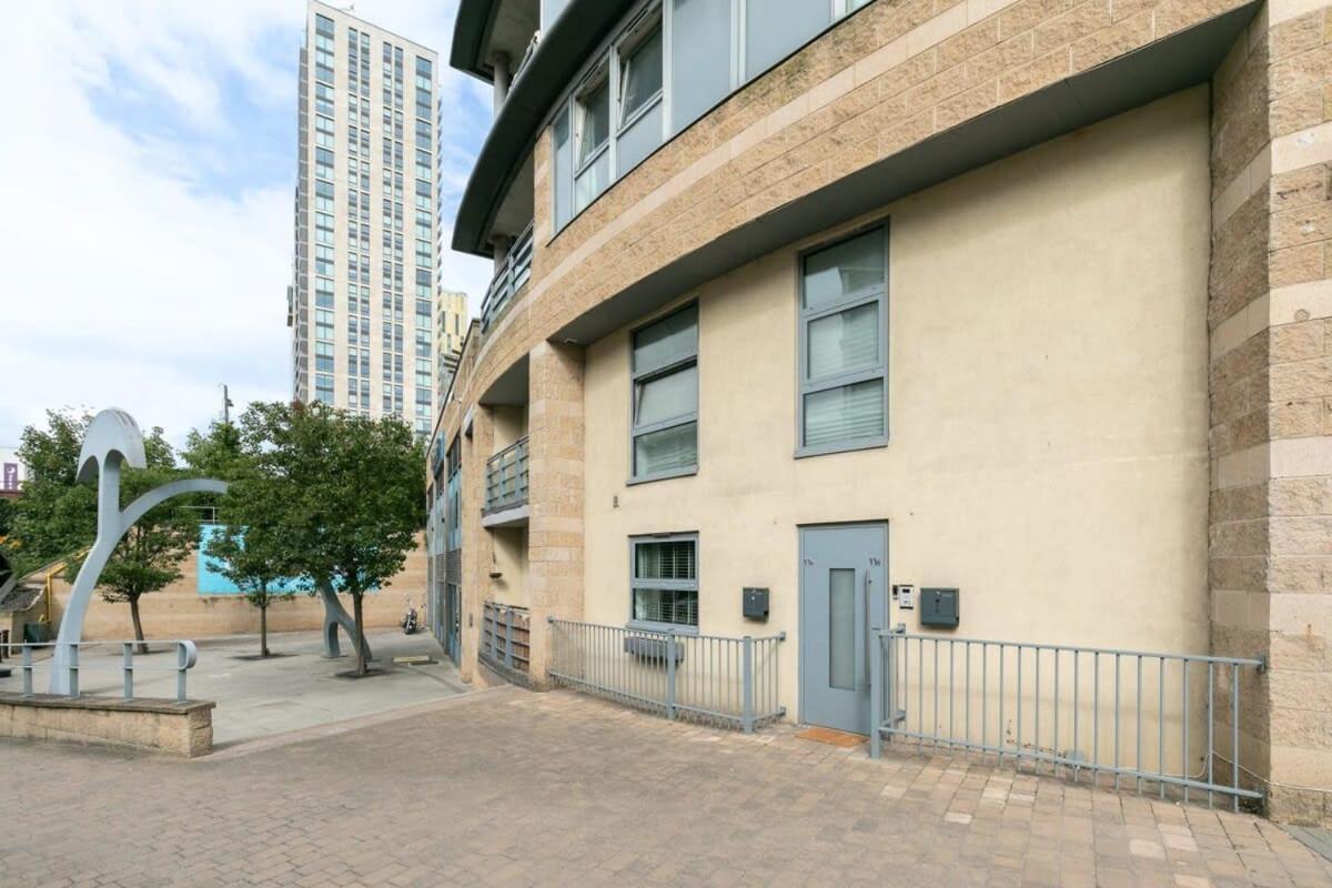 Apartment Spacious 1 Bedroom In *